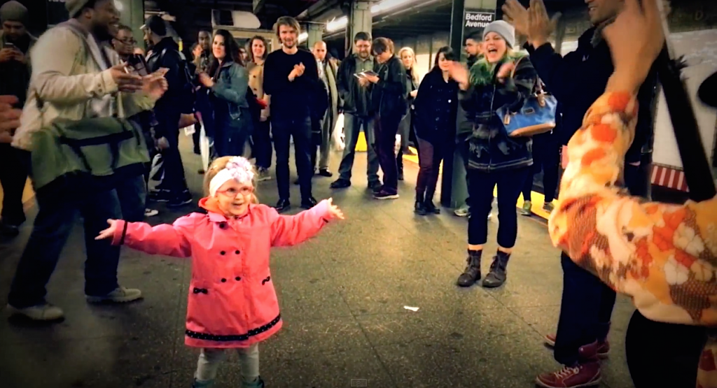 Me-&-My-Uncle-Danse-Fille-Metro-New-York-2