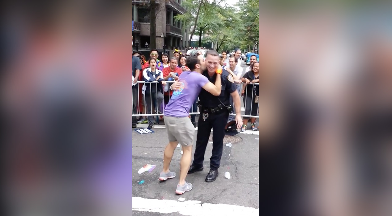 Danse-Gay-Pride-New-York-Policier-2
