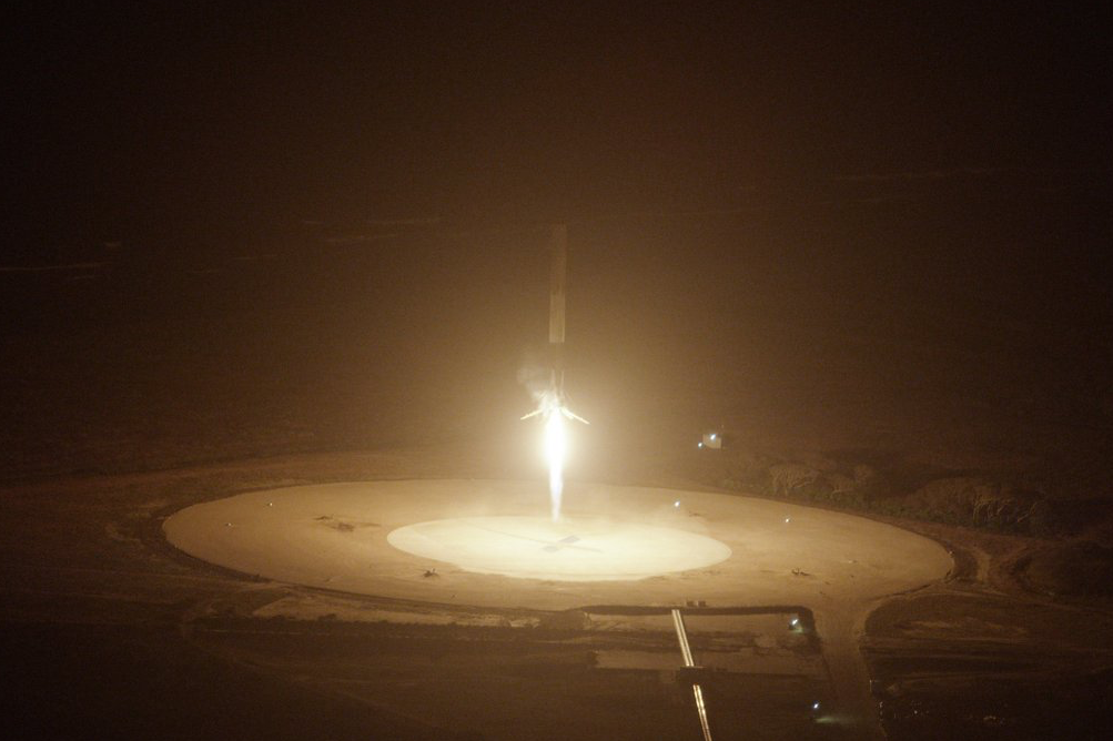 SpaceX-Elon-Musk-Fusee-2