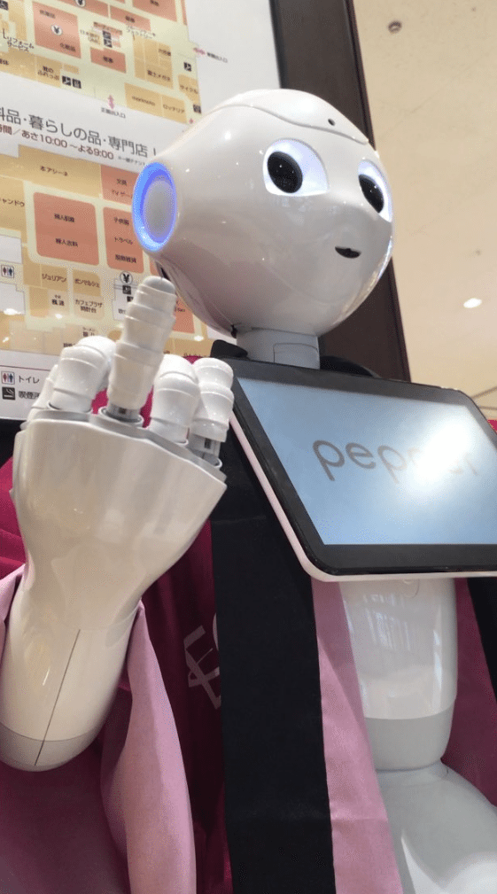 Pepper-Robot-Malpoli-Tokyo-3